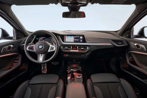 Представлен "заряженный" переднеприводный хэтчбек BMW 128ti фото 5