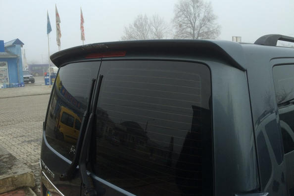 Спойлер на Volkswagen Multivan T5