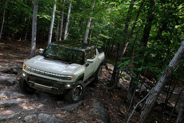 Электрический пикап Hummer EV: автопилот, "режим краба" и 1000 лошадиных сил фото 2
