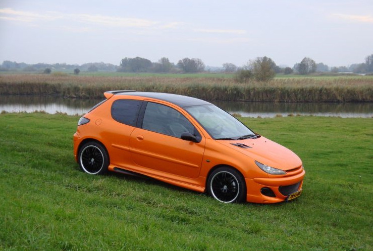 Тюнингуем Peugeot 206