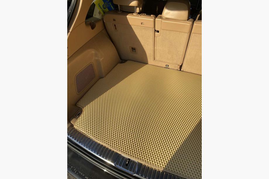 Porsche Cayenne 2010-2017 гг. Коврик багажника с сабвуфером (EVA, бежевый) Фото 3