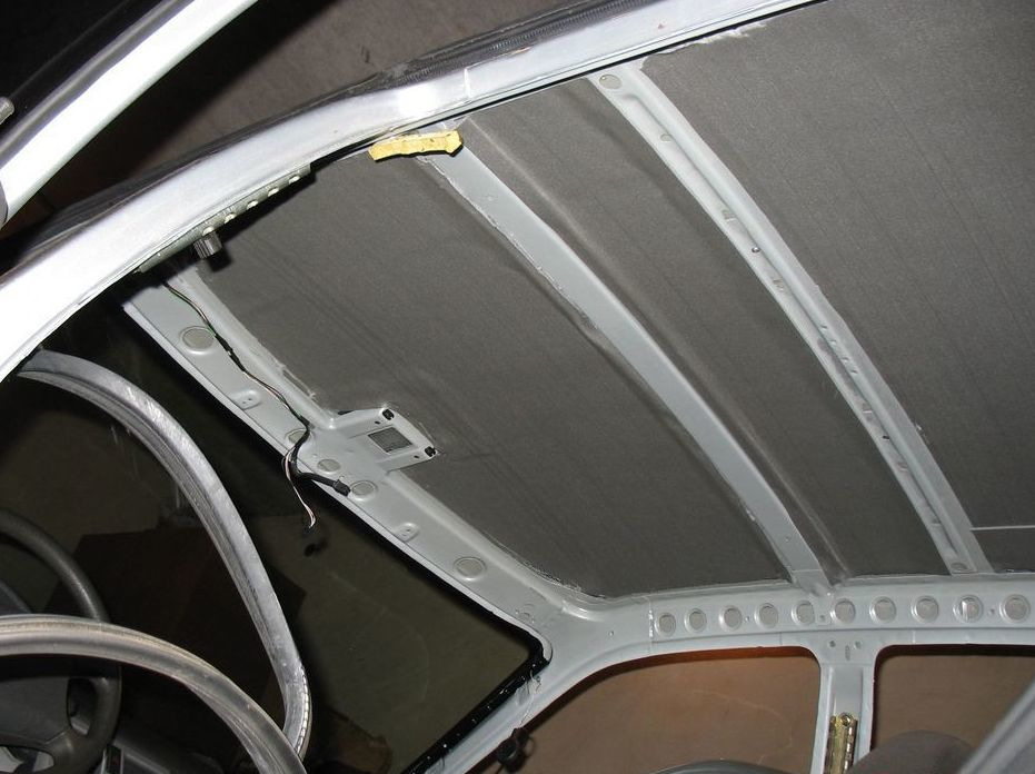 Шумоизоляция крыши Лада Приора своими руками