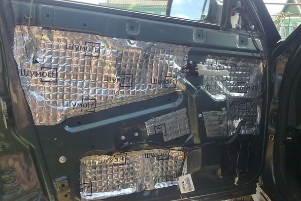 Шумоизоляция дверей Лада Приора своими руками