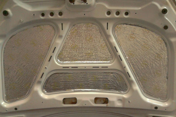 Шумоизоляция капота Лада Приора своими руками