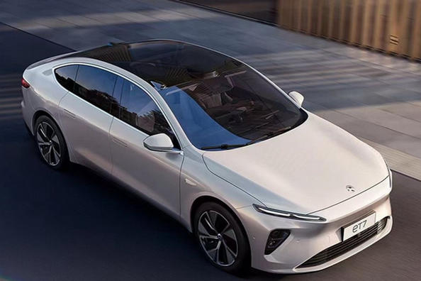 Китайцы выпустят электрический седан с запасом хода до 1000 км