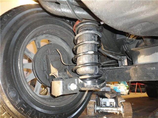 Пневмобаллоны на задние пружины Mercedes Vito