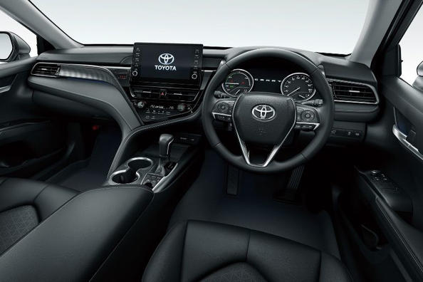 Обновленная Toyota Camry дебютирует в Японии фото 2