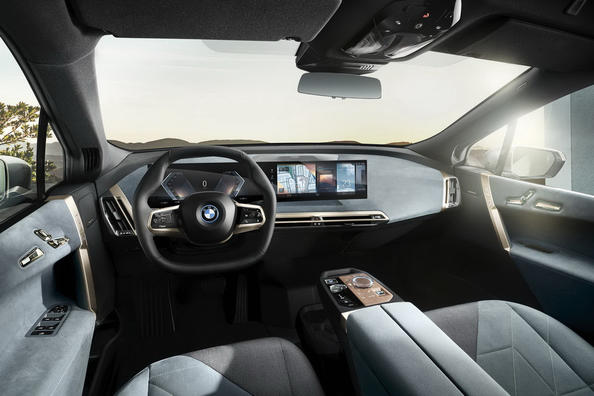 Электрический кроссовер BMW iX – технологический флагман немецкой марки фото 7