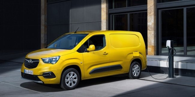 Появилась электрическая модификация компактвэна Opel Combo