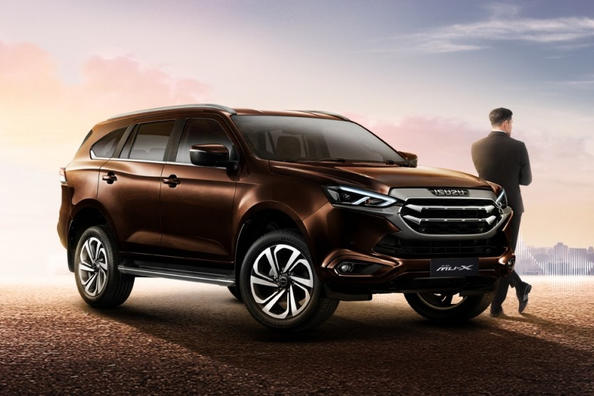 Рамный внедорожник Isuzu MU-X нового поколения фото 2