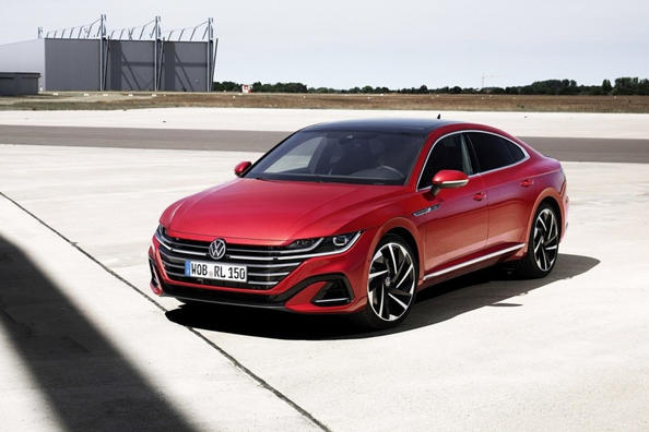 Обновленный лифтбек Volkswagen Arteon