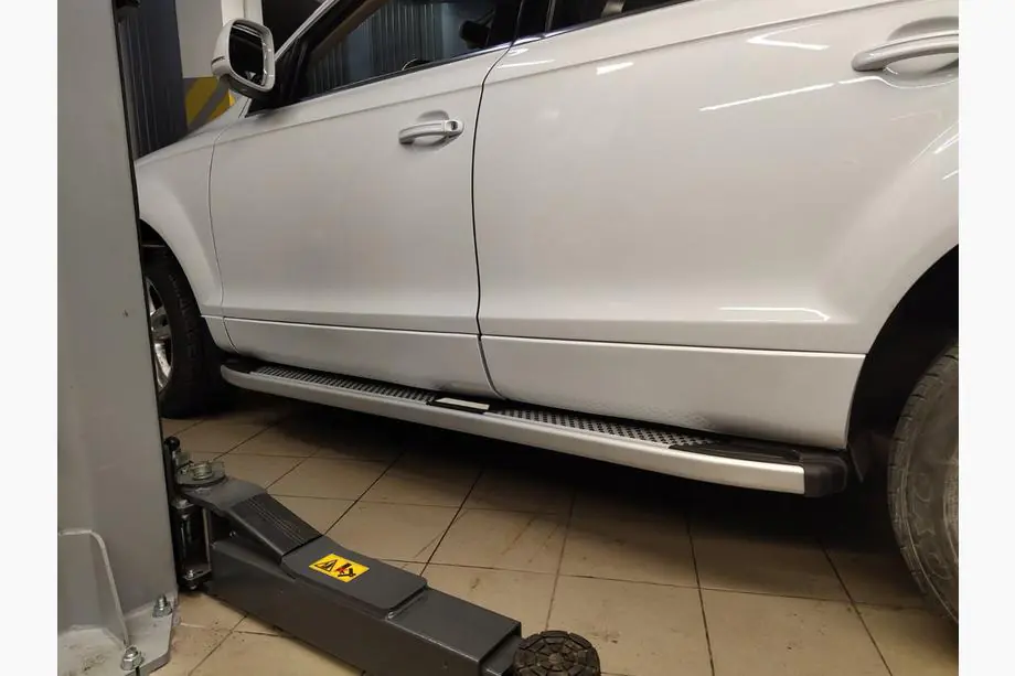 Audi Q7 2005-2015 гг. Боковые Подножки Mevsim Grey (2 шт., Алюминий) Фото 2