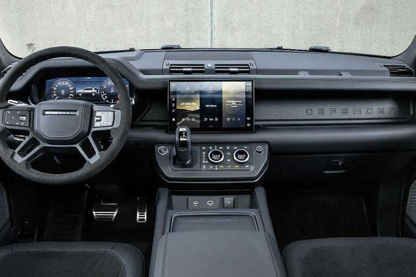 Внедорожник Land Rover Defender обзавелся 520-сильным мотором фото 8