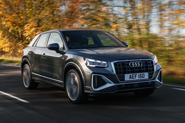 Обновленный компактный кроссовер Audi Q2 первого поколения фото 6