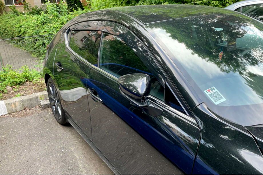 Mazda 3 2019- гг. Ветровики HB (4 шт, HIC) Image