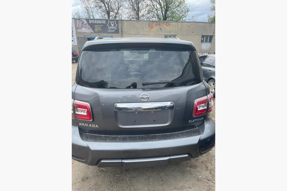 Nissan Armada 2016-2024 гг. Задние LED фонари (Оригинал, б/у, 2019 год) Фото 5
