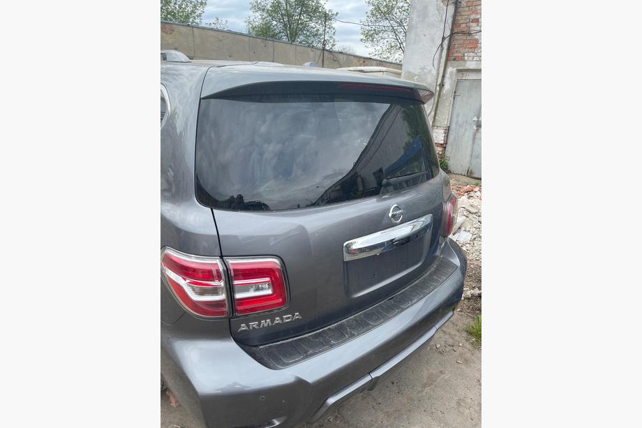 Nissan Armada 2016-2024 гг. Задние LED фонари (Оригинал, б/у, 2019 год) Фото 6