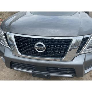 Передняя решетка (Оригинал 2019) Nissan Armada 2016-2024 гг. фото 2