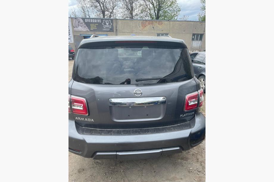 Nissan Armada 2016-2024 гг. Крышка багажника (Оригинал 2019) Фото 3