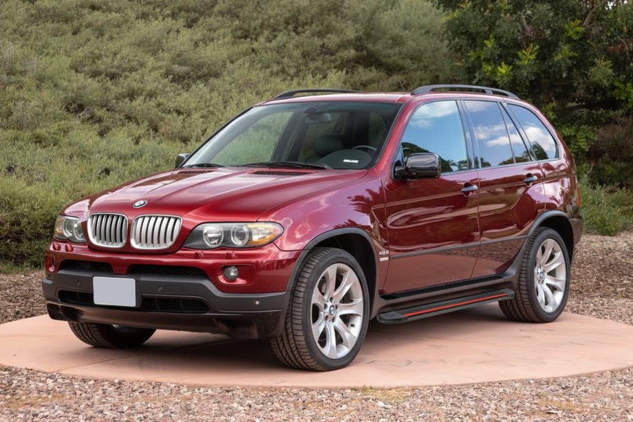 BMW X5 E53 1999–2006 гг. Боковые Подножки Maya Red (2 шт, алюминий) Image