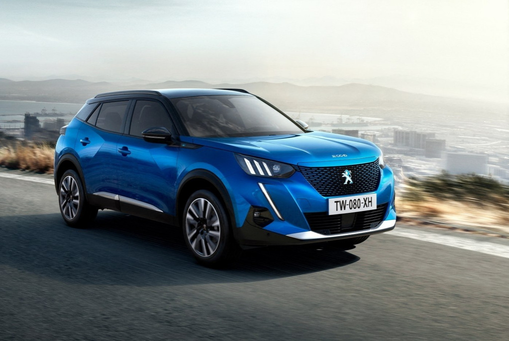 Обзор субкомпактного электрического кроссовера Peugeot e-2008