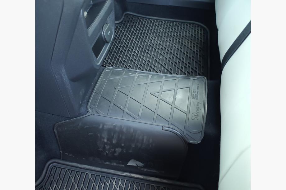 Задний коврик тоннеля (Stingray Premium) Image