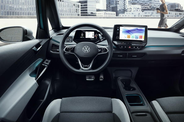 Обзор электрического заднеприводного хэтчбека Volkswagen ID.3 фото 7