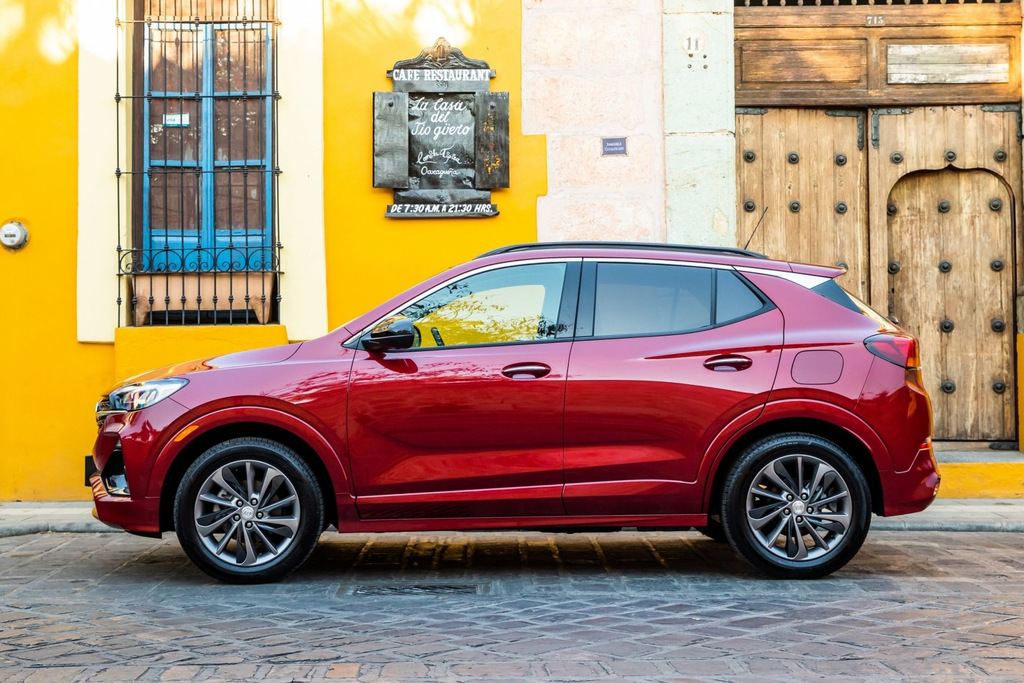 Компактный кроссовер Buick Encore GX