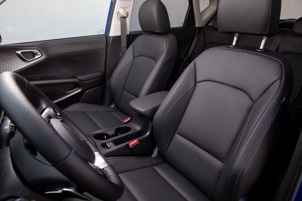 Субкомпактный электрический кроссовер KIA Soul EV