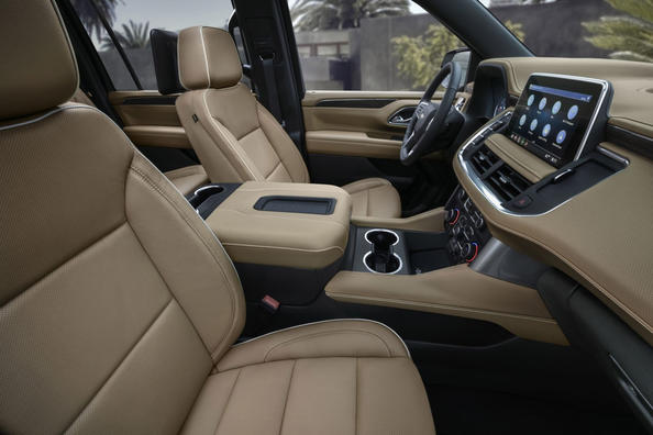 Большой восьмиместный внедорожник Chevrolet Suburban фото 8