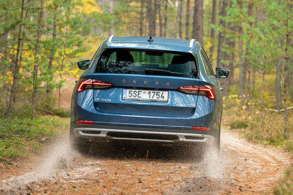 Обзор универсала повышенной проходимости Skoda Octavia Scout фото 2