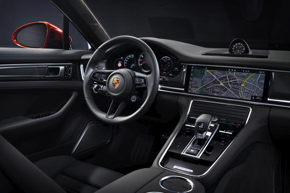 Обзор обновленного лифтбека Porsche Panamera Turbo S фото 9