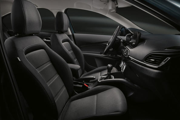 Обновленный пятидверный хэтчбек Fiat Tipo Hatchback фото 8
