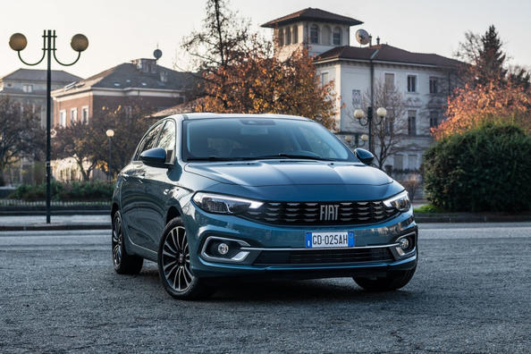 Обновленный пятидверный хэтчбек Fiat Tipo Hatchback фото 5