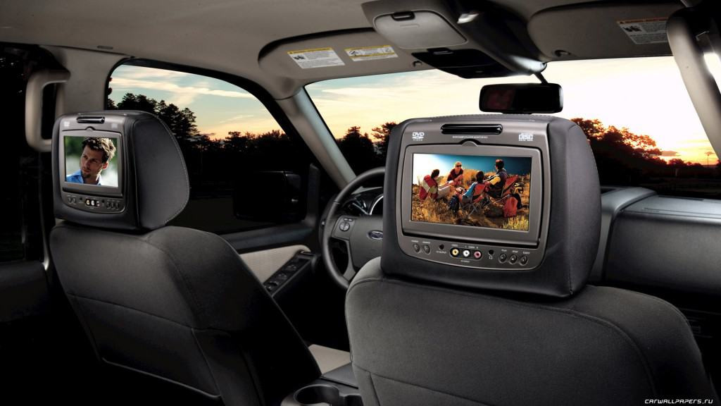 Как выбрать телевизор в автомобиль