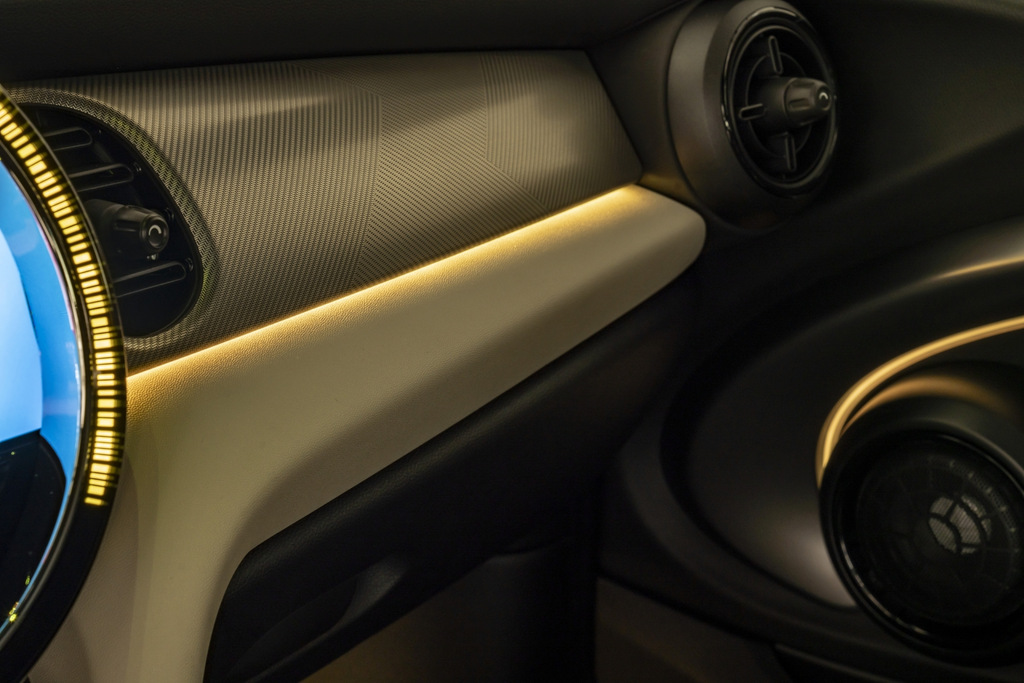 Обзор электрического MINI Hatchback Electric