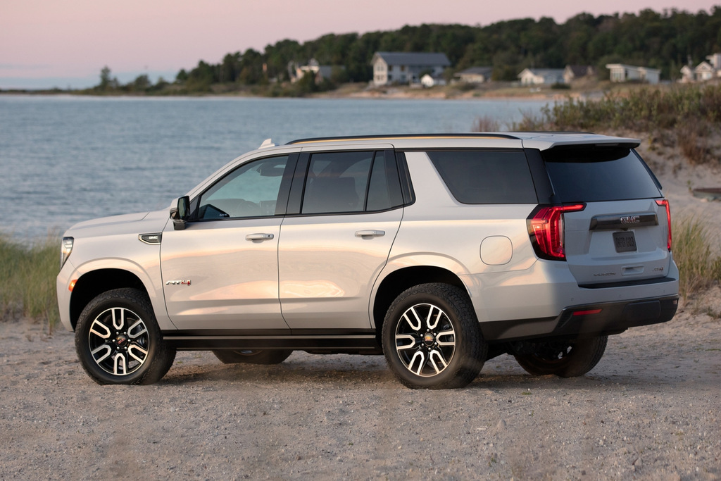 Обзор большого восьмиместного внедорожника GMC Yukon