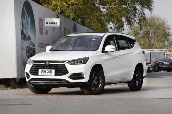 Обзор кроссовера BYD Song