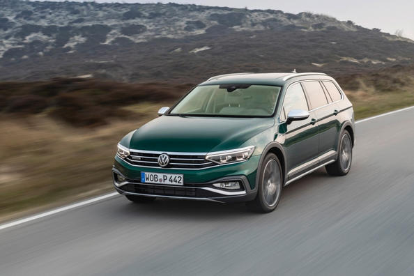 Обзор универсала повышенной проходимости Volkswagen Passat Alltrack фото 2