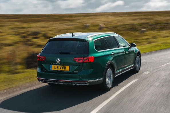 Обзор универсала повышенной проходимости Volkswagen Passat Alltrack фото 6