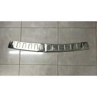 РАСПРОДАЖА! Накладка на задний бампер Carmos с загибом (нержавейка) Renault Duster 2008-2017 гг. фото 3