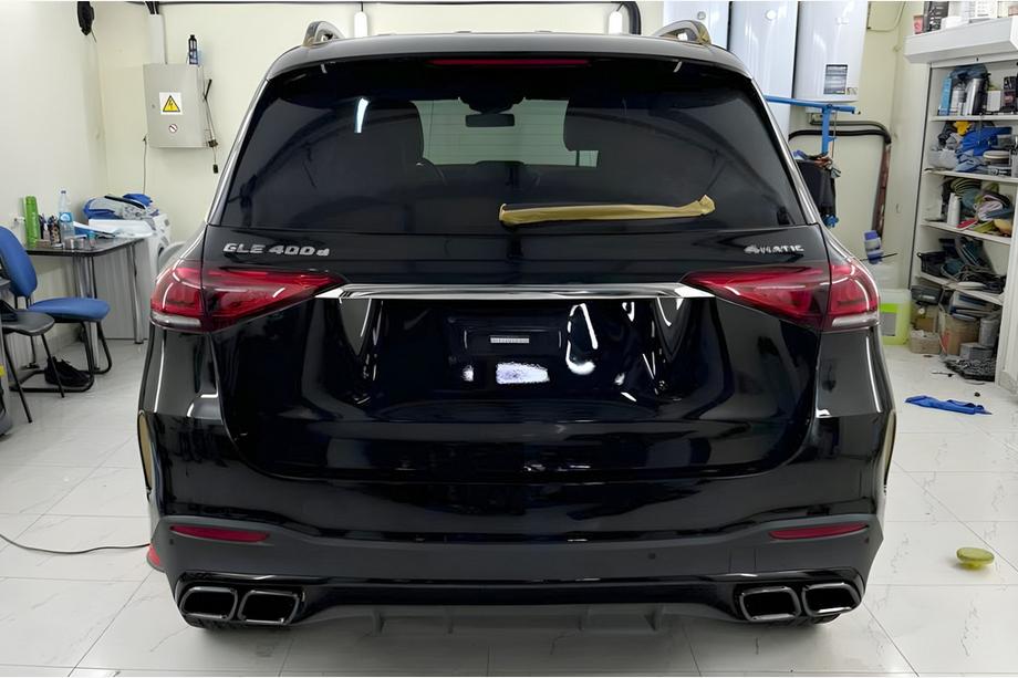 Задний диффузор GLE63 AMG (с насадками Black) Image