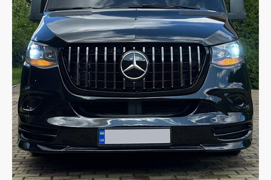 Mercedes Sprinter W907/W910 2018- гг. Передняя решетка Panamericana GT Хром Premium V1 С рамкой Фото 8