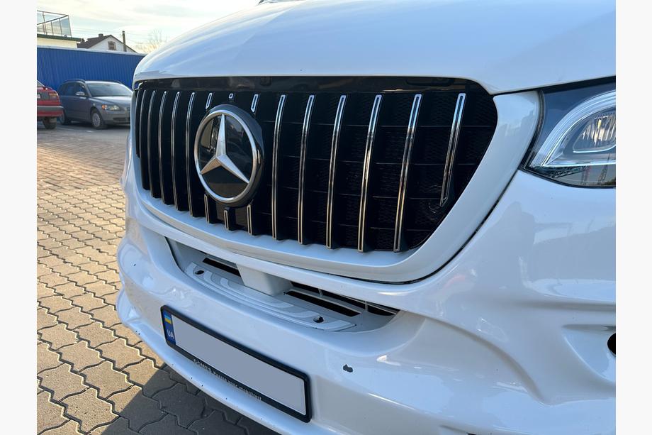 Mercedes Sprinter W907/W910 2018- гг. Передняя решетка Panamericana GT Хром Premium V1 С рамкой Фото 5
