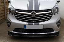Opel Vivaro 2015-2019 гг. Накладки на решетку Carmos Нержавейка фото 3