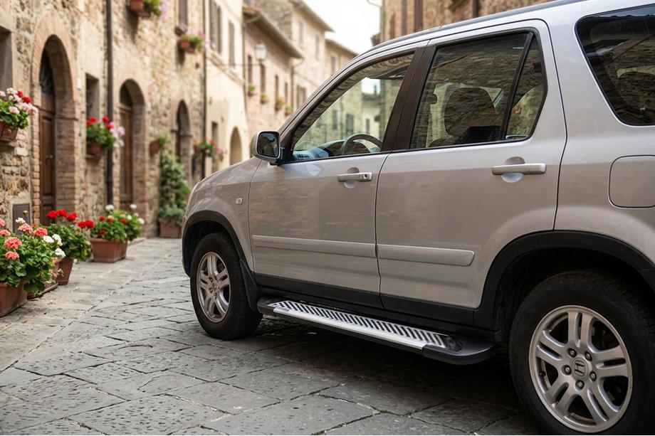 Honda CRV 2001-2006 гг. Боковые Подножки Line (2 шт., Алюминий) Image