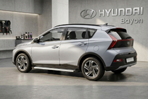 Hyundai Bayon 2021- гг. Боковые Подножки Maya V2 (2 шт., Алюминий) фото 1