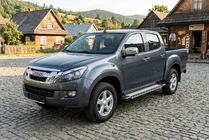 Isuzu D-Max 2011-2019 гг. Боковые Подножки Rainbow (2 шт., Алюминий) фото 1