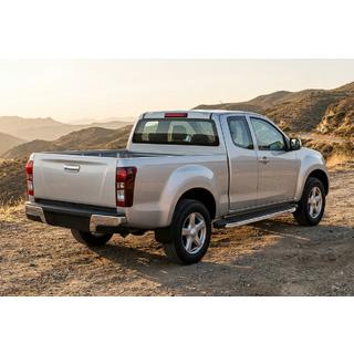 Боковые Подножки BlackLine (2 шт., Алюминий) Isuzu D-Max 2011-2019 гг. фото 1