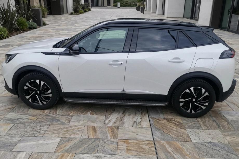 Peugeot 2008 2019- гг. Боковые Подножки Bosphore Black (2 шт., Алюминий) Image